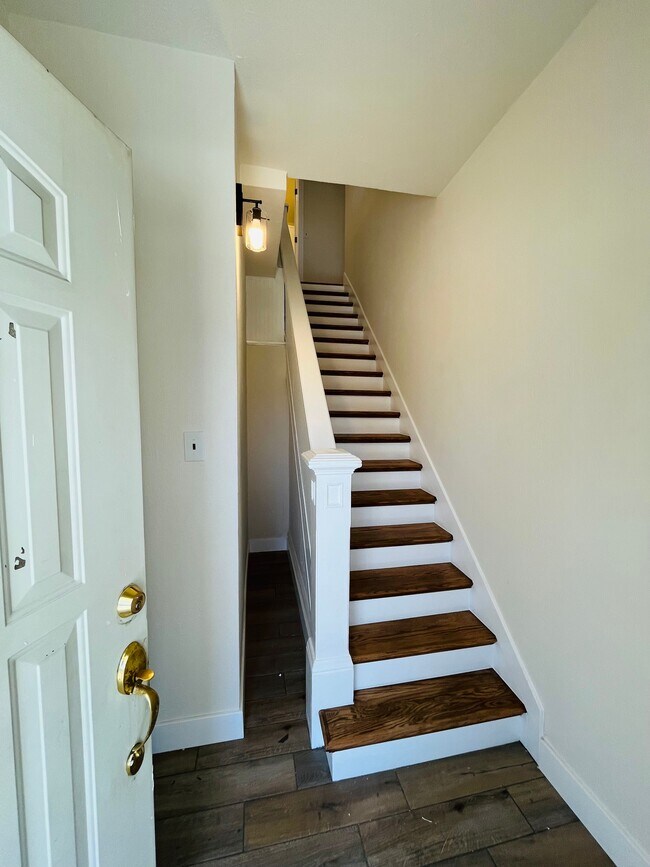 Building Photo - 4727 West 33rd Avenue