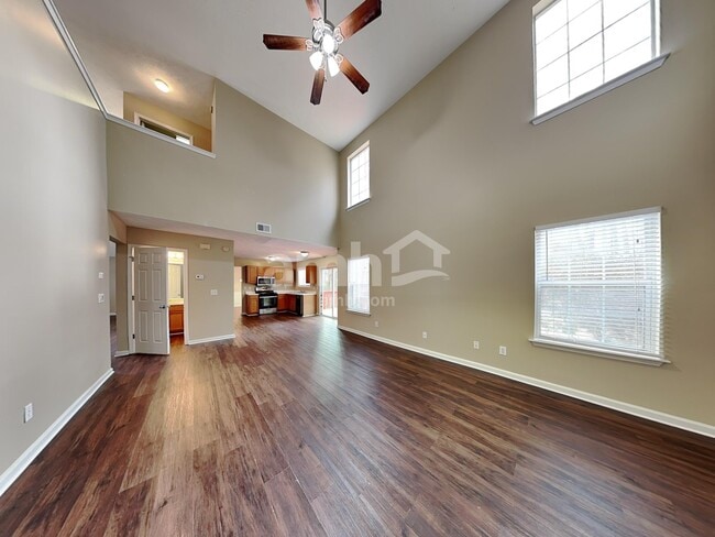 Building Photo - 1633 Sparrow Wood Ln SW