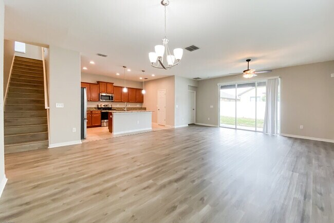 Foto del edificio - 12446 Duckett Ct