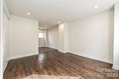 Foto del edificio - 215 S Gardner Ave
