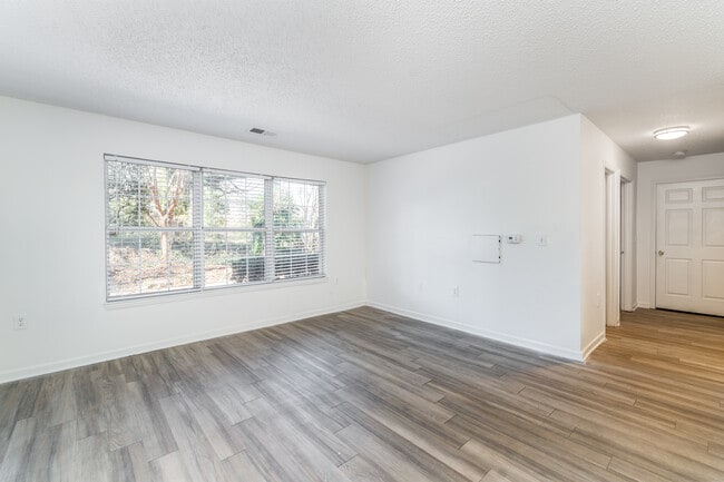 Living Room - Reynolds Place Apartments