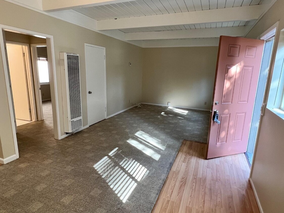 54 E 39th Ave, San Mateo, CA 94403 Condo for Rent in San Mateo, CA