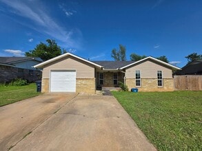 Building Photo - 107 Hardesty Dr