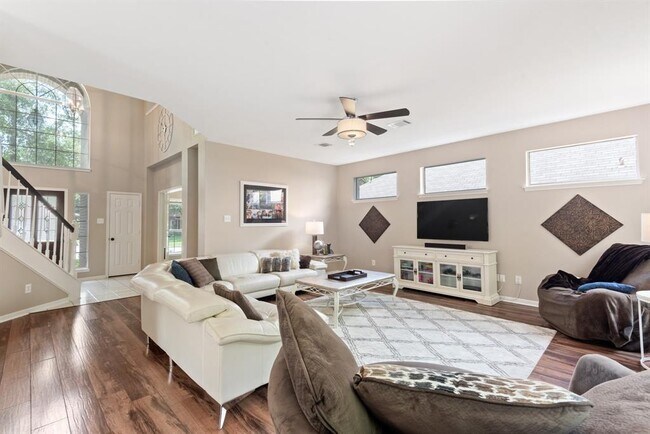 Foto del edificio - 14618 Oxwick Cir