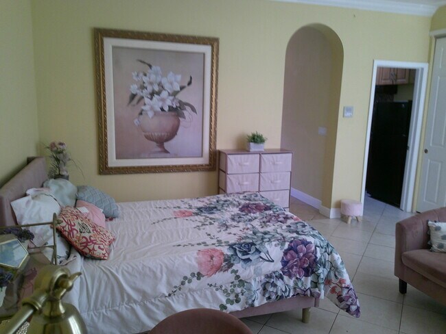 Foto del edificio - 6425 Royal Palm Beach Blvd
