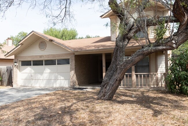 Photo - GREAT 2-STORY FLOOR PLAN W/COUNTRY STYLE F... House