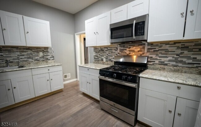 Foto del edificio - 226 Fairmount Ave