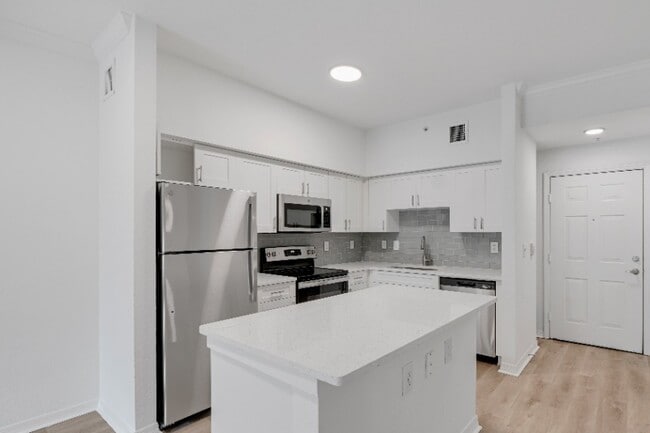Building Photo - Solano at Miramar