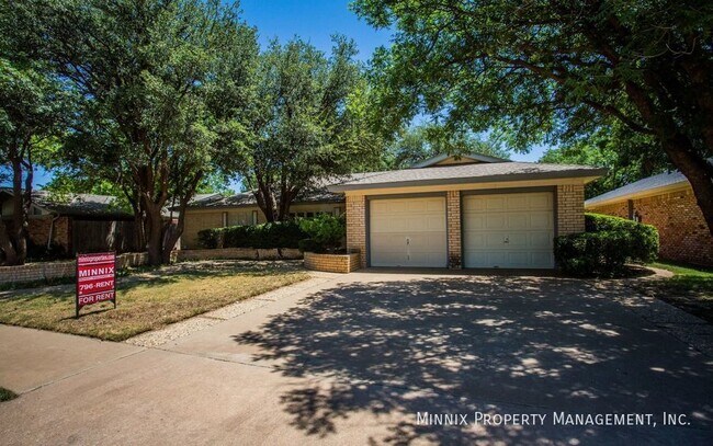 Building Photo - 7713 Lynnhaven Ave