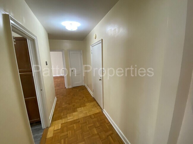 Foto del edificio - Five Points/Wales Garden Condo