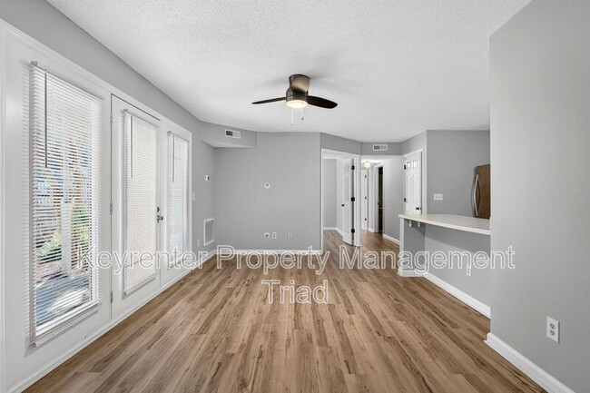 Building Photo - 3701-377D Cotswold Terrace