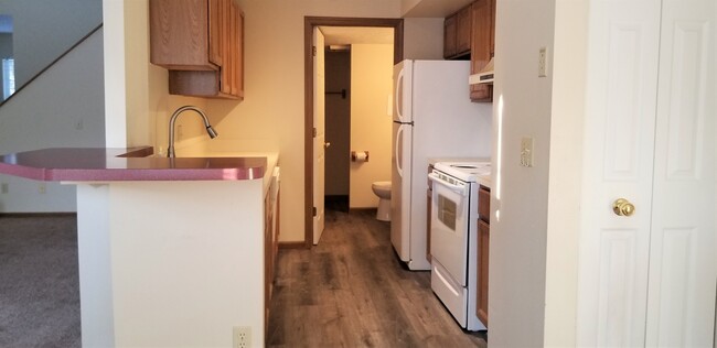 Foto del edificio - 3674 Harris Ave NW