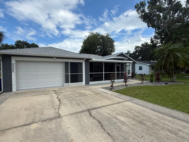 Foto del edificio - Beautifully updated 3-bedroom, 2-bath home