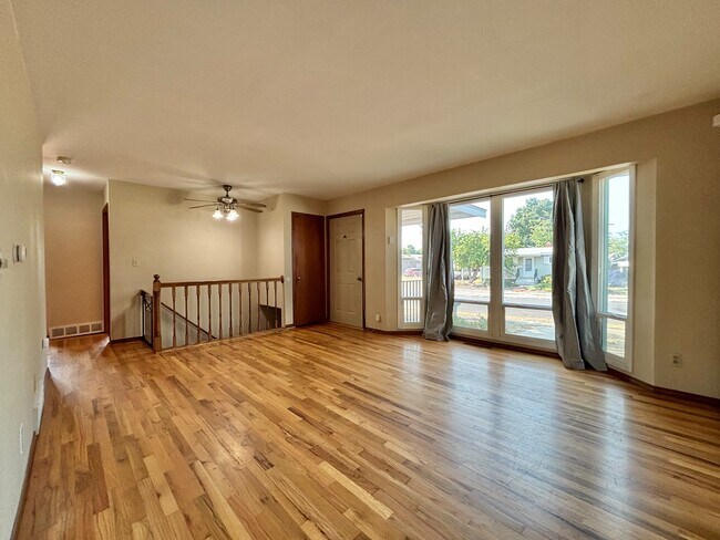 Foto del edificio - 3820 E Carlisle Ave