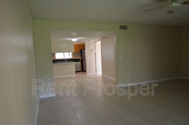 Building Photo - 4351 S Semoran Blvd