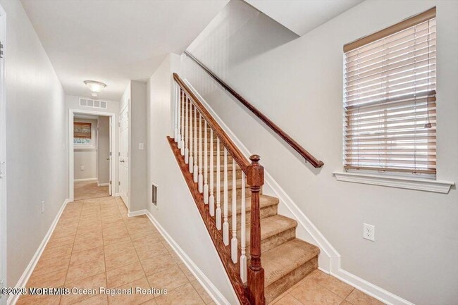 Foto del edificio - 245 Chickadee Ct