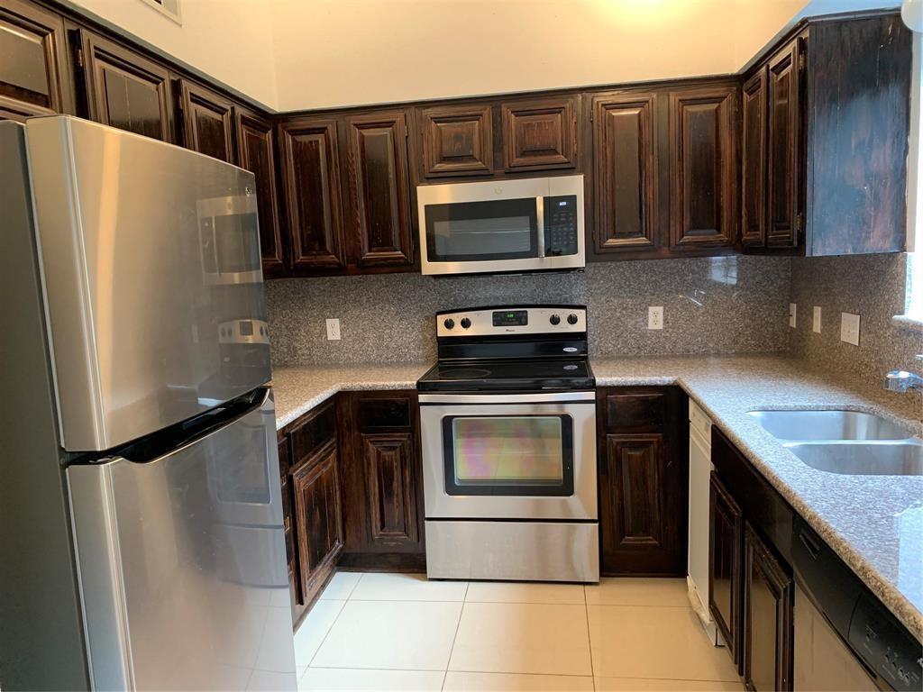 5223 Yoakum Blvd, Houston, TX 77006 Condo for Rent in Houston, TX