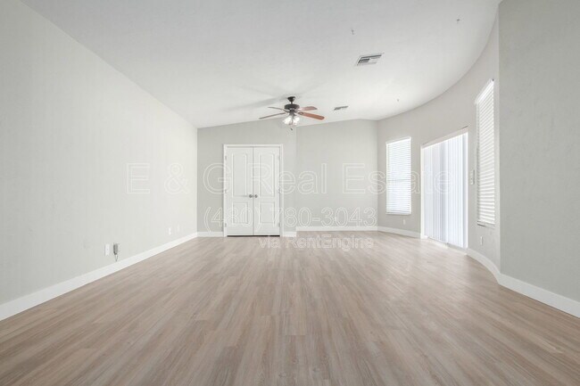 Foto del edificio - 1332 N 71st St