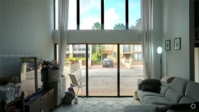 Building Photo - 741 E Coco Plum Cir