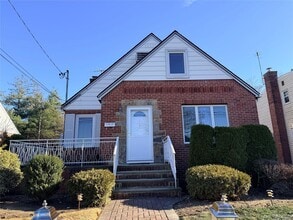 Building Photo - 142 Kamda Blvd