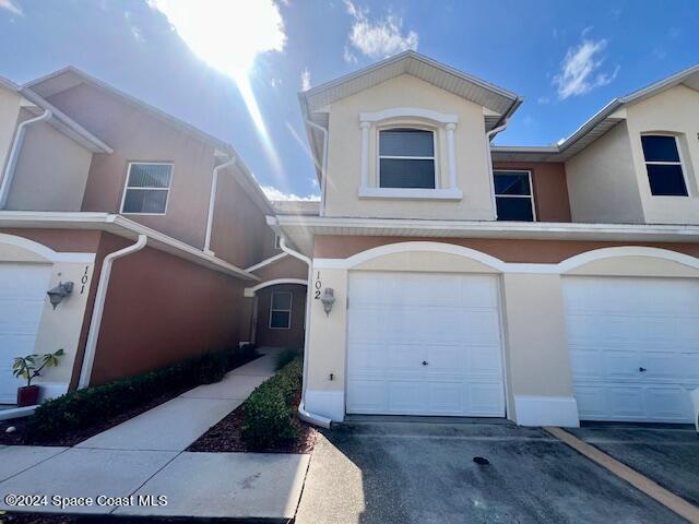 Foto principal - 1055 Venetian Dr