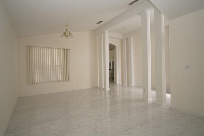 Foto del edificio - 248 Haversham Way