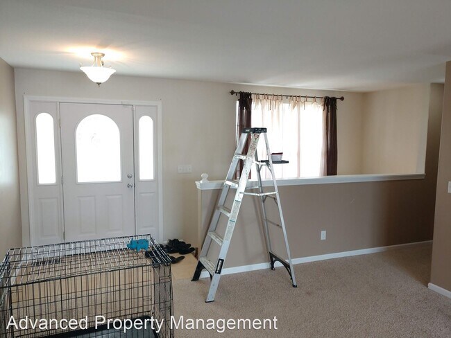 Building Photo - 3 br, 2 bath House - 525 Harland Dr