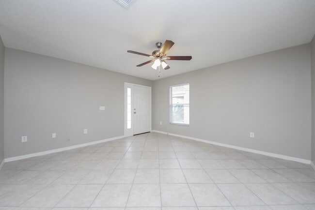 Building Photo - 221 Owenshire Cir