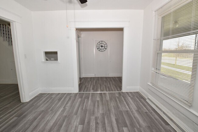 Foto del edificio - 313 N. Riverside Dr. Elkhart, IN 46514