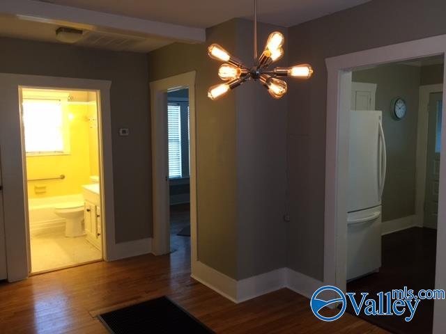 Building Photo - 1118 Ward Ave NE