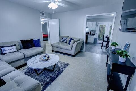 Foto del edificio - 18 S Catherine St