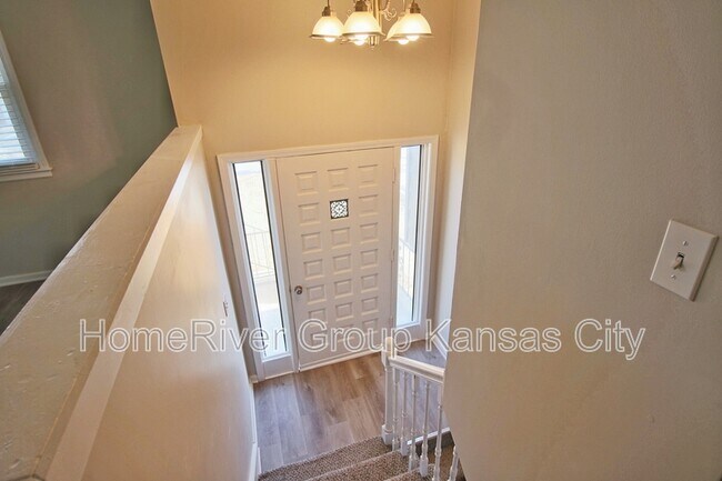Foto del edificio - 13808 Bennington Ave