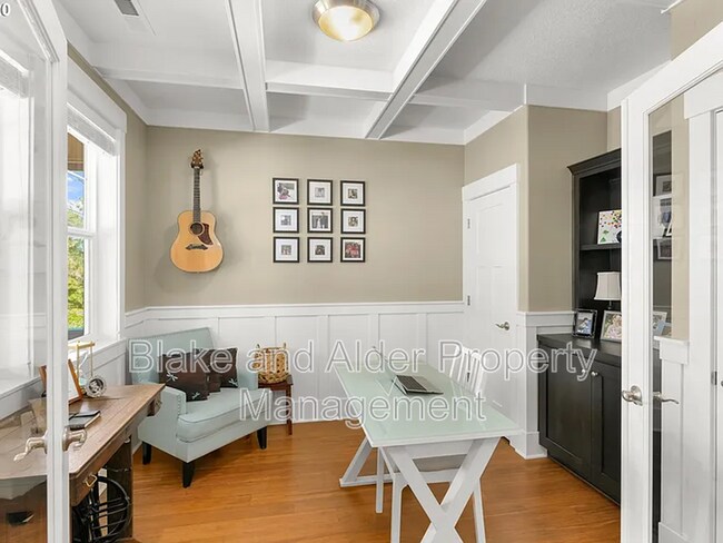 Building Photo - 3938 NE 66th Ave
