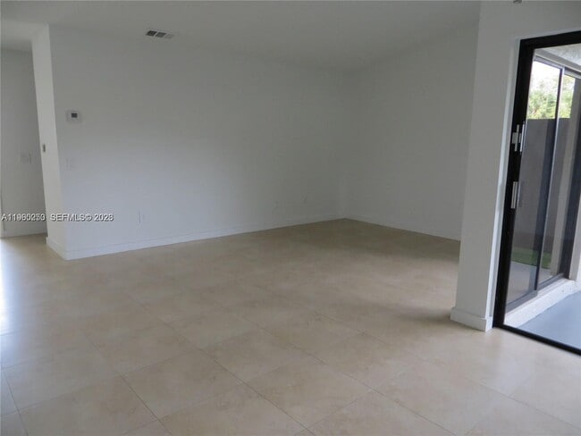 Foto del edificio - 15207 SW 46th Ln