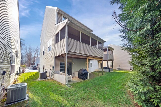 Foto del edificio - 17293 Queen Anne Way