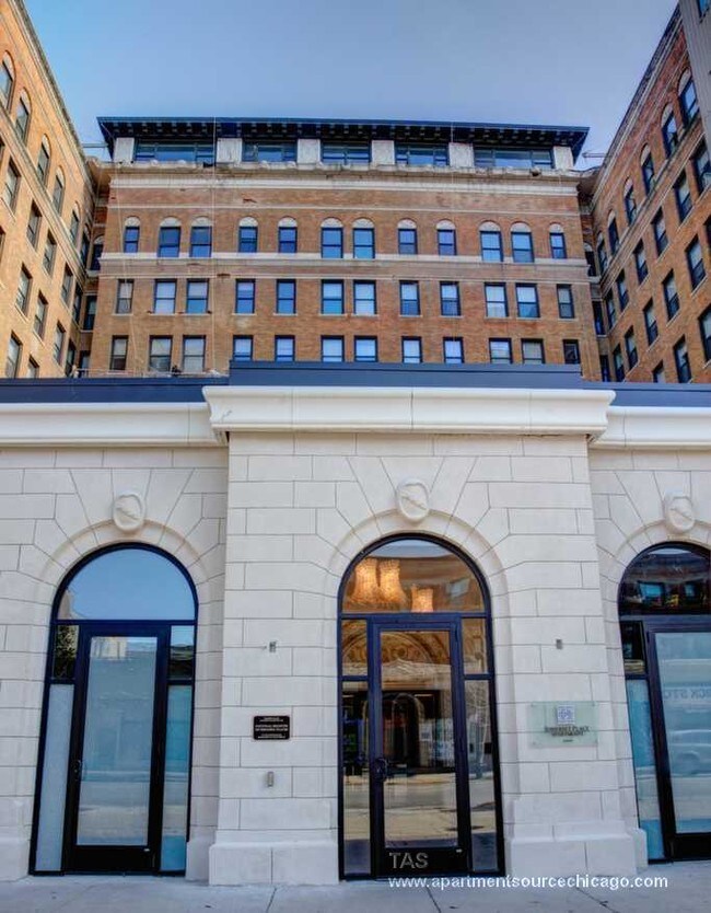 Building Photo - 1 BR in Uptown! Near red line!