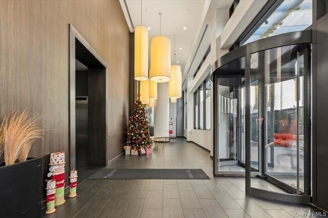 Foto del edificio - 7 DeKalb Ave