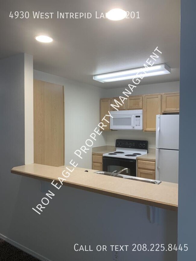 Building Photo - 4930 W Intrepid Ln