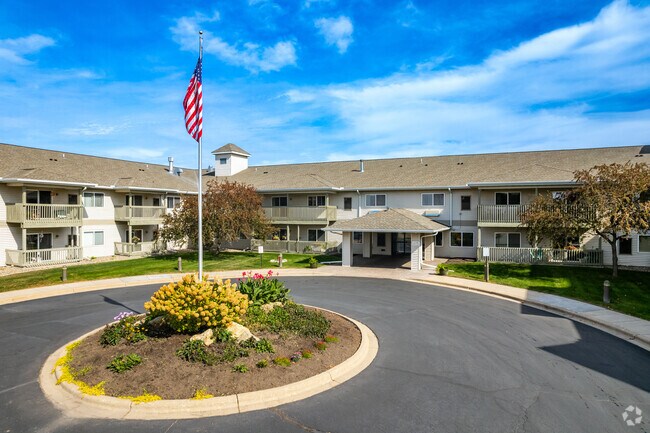 Entrada - Realife Cooperative of Burnsville