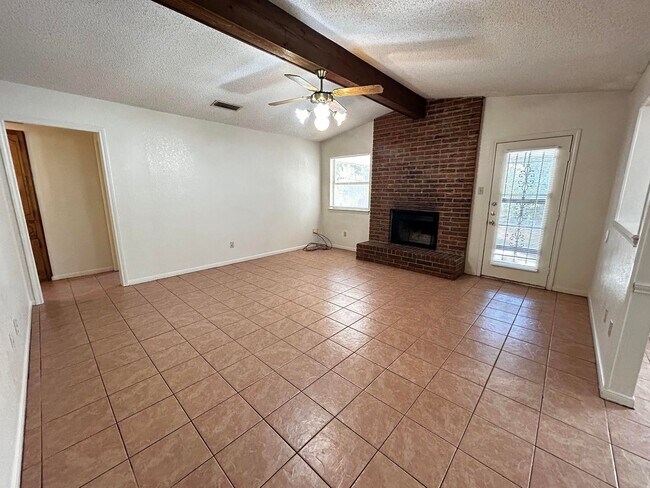 Foto del edificio - 3-Bedroom House for Rent in Copperas Cove