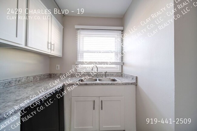 Building Photo - 2429 Charles Blvd