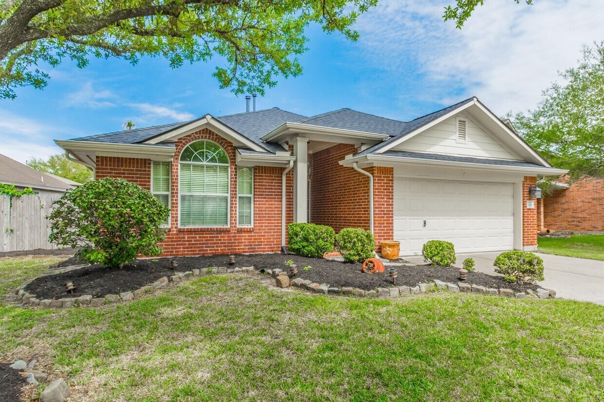 Foto principal - 918 Bent Sail Ln