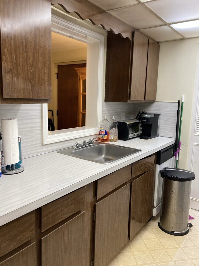 60 Greentree Ln Unit 31, Weymouth, MA 02190 Condo for Rent in