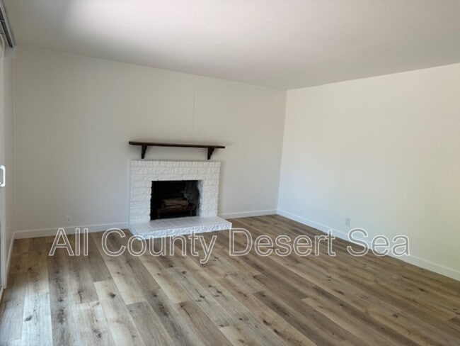 Building Photo - 5721 Venturi Dr