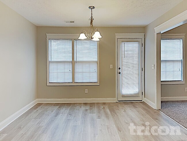 Foto del edificio - 2344 Foxworth Ct