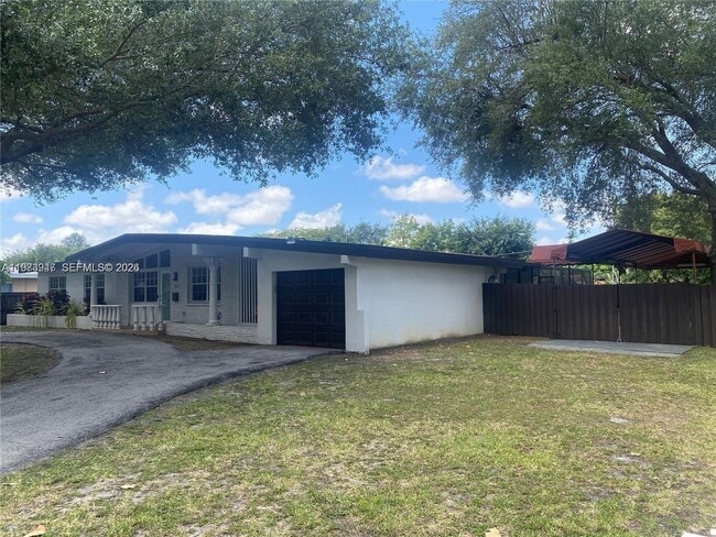 Building Photo - 700 Curtiss Pkwy