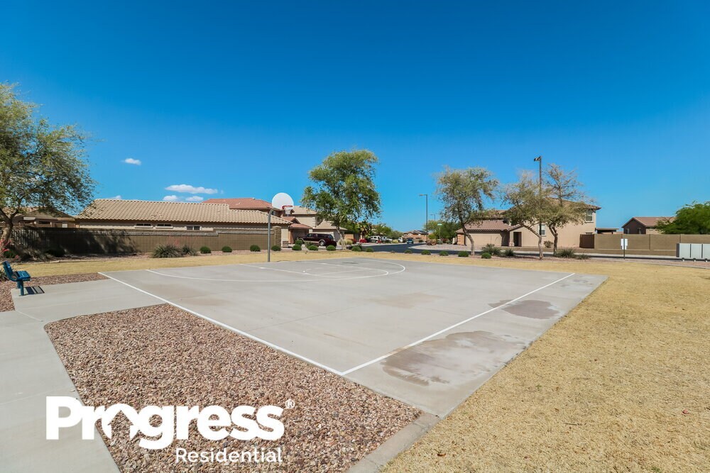 Foto del edificio - 1095 S 224th Ln