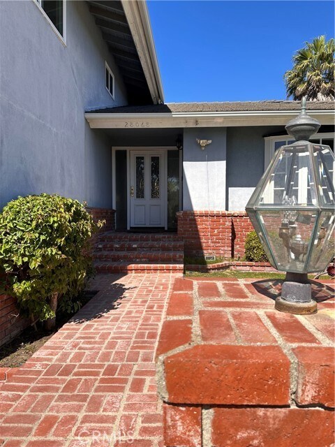 Foto del edificio - 28068 Braidwood Dr