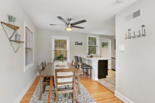 Foto del edificio - 5068 N Parkside Ave