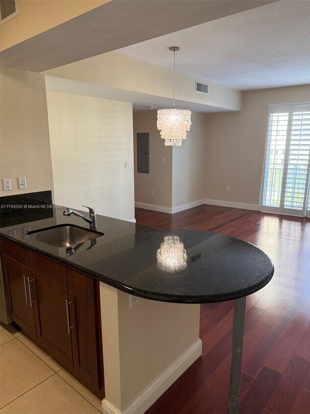 Foto principal - 7275 SW 89th St